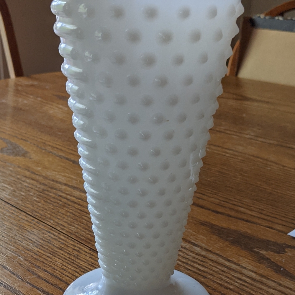 Milk glass vase
